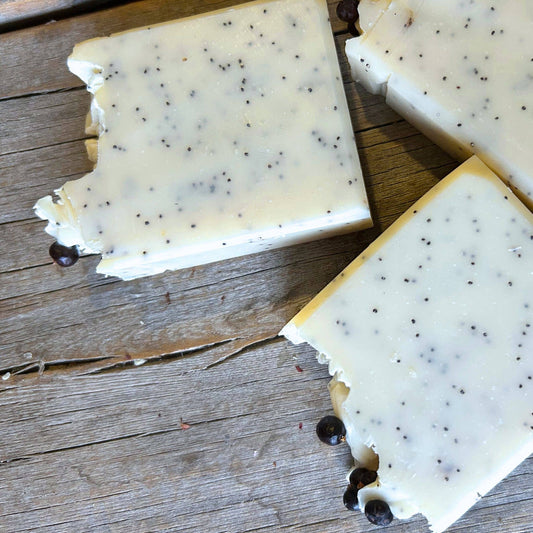 Pine & Poppy | Exfoliating Tallow Soap